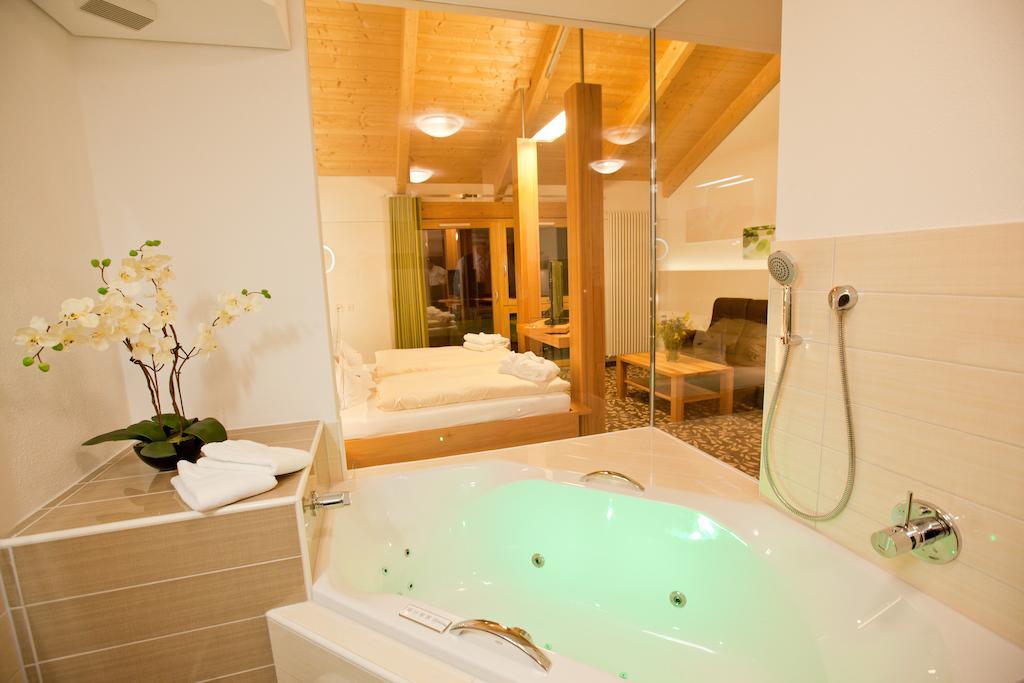 באד פיסינג Hotel Und Appartementhof Waldeck מראה חיצוני תמונה
